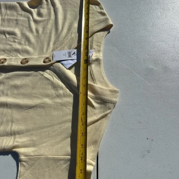 J. Jill Soft Yellow V-Neck Tunic with Button Accents - Picture 3 of 8